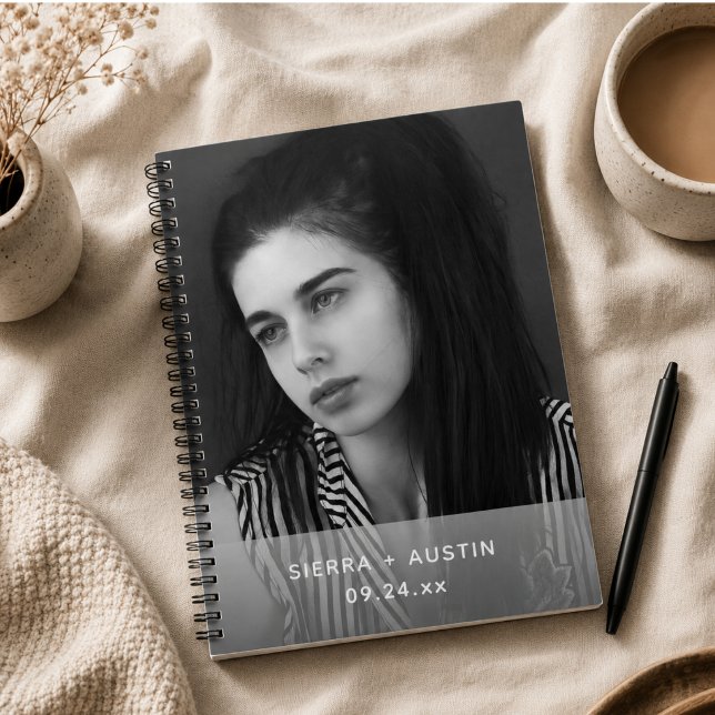 Modern 2 Foto Collage Personlig Anteckningsbok (Modern 2 Photo Collage Personalized Notebook)