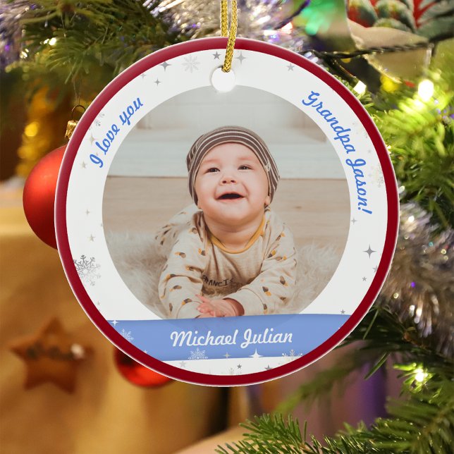 Modern 2 foton Pojke Första julmorfar Julgransprydnad Keramik (Modern Elegant Cute First Christmas Baby I love you Grandpa Grandfather 2 Photos Snowflakes Red)
