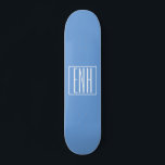 Modern 3-Initialer-monogram | Mjuk blå Mini Skateboard Bräda 18,5 Cm<br><div class="desc">Vit text och vit ram på himlar blå (eller välj ditt eget färg).</div>