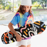 Modern Abstrakt Shapes Anpassningsbar Personlig Na Mini Skateboard Bräda 18,5 Cm<br><div class="desc">Skateboard i den moderna Abstrakten Shapes Anpassningsbar Personlig Namn har en med i personlig namn i modern typografi med färgstarka abstrakter i svart bakgrund. Anpassa genom att redigera texten i textrutan. Ge en anpassningsbar har gjort en gåva, skateboard-personlig till din favoritskateboarder för jul, födelsedag eller din BFF. Designad av ©Evco...</div>
