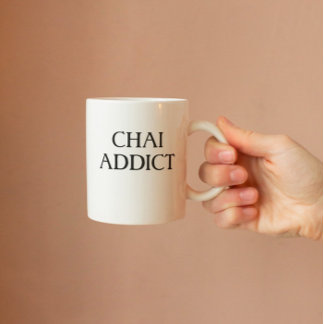Modern Aesthetic Chai Addict Funny Arabiska Två-Tonad Mugg