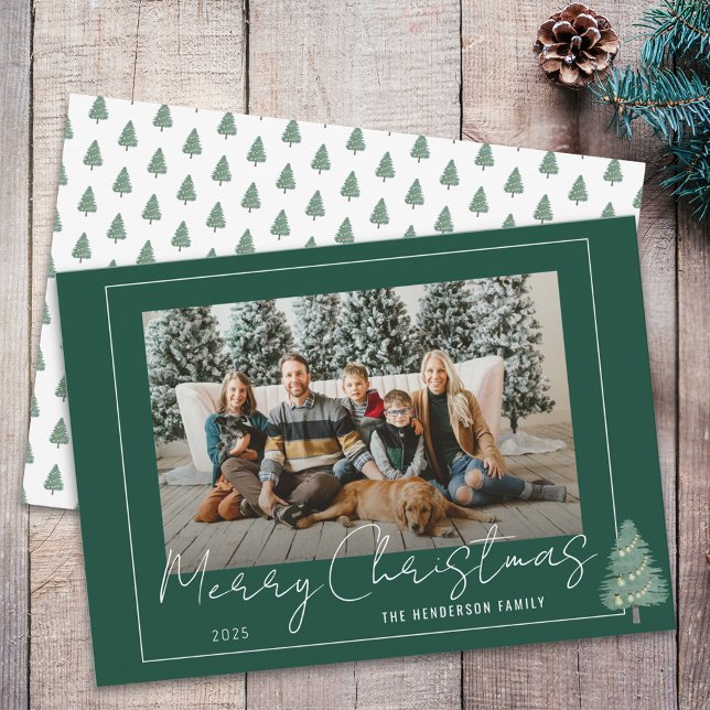 Modern akvarell Festiv Träd Jul Foto Julkort (Modern watercolor festive tree & lights christmas family photo green & white holiday greeting card)