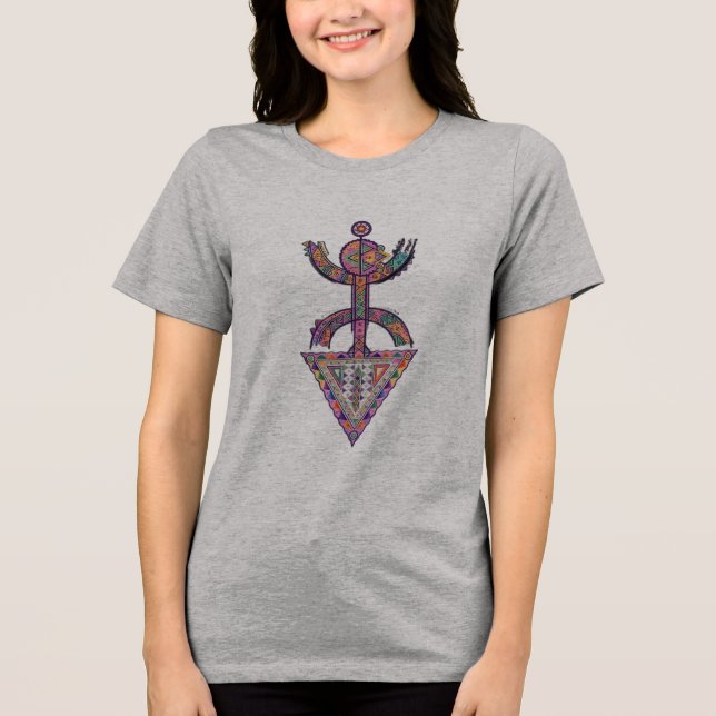 Modern Amazigh Yaz-symbol – Vibrant Tribal T-shirt (Framsida)
