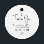 Modern Anpassningsbar för favoritskript i bröllop, Gåvor Etiketter<br><div class="desc">Kan anpassas efter dina behov i kostym. © Gorjo Designs. Gade åt dig via Zazzle-plattformen. // Behöver du hjälp med att anpassa din design? Har andra idéer? Kontakta mig gärna (Zoe) direkt via kontaktknappen nedan.</div>