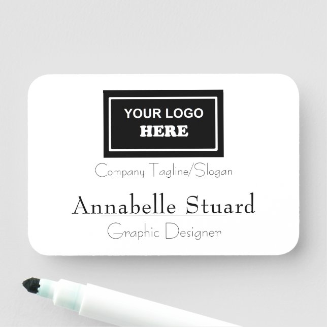 Modern anställd i företagsklass namnbricka (På plats)