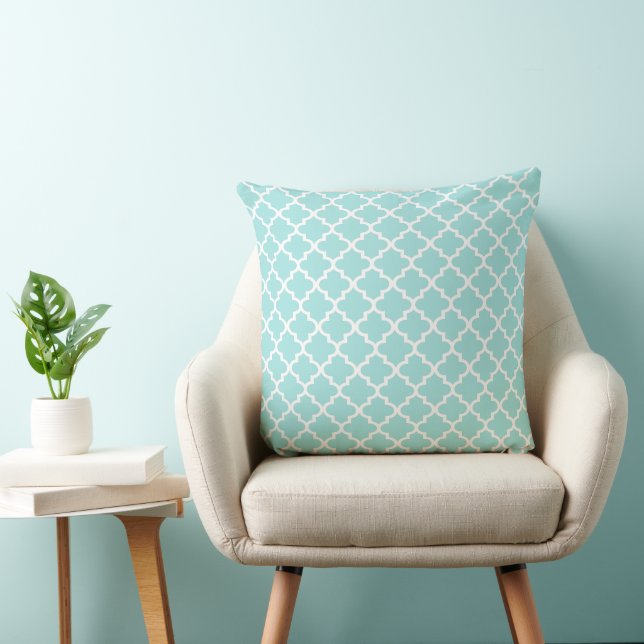 Modern Aqua Blue Moroccan Quatrefoil Mönster Kudde (Stol)