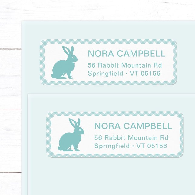 Modern Aqua Blue Rabbit Gingham Returadress Returadress Etikett (Modern, cute aqua blue rabbit return address label with classic turquoise gingham checks background.)