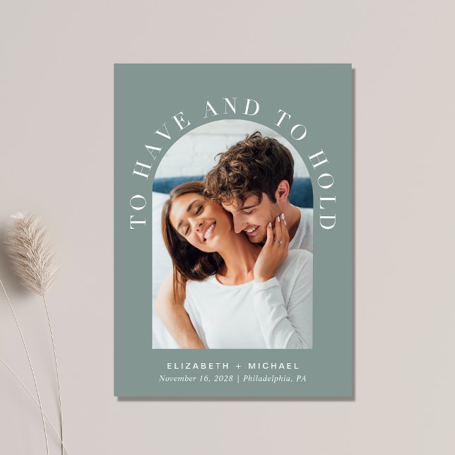 Modern Arch Photo QR Code Sage Grönt Bröllop Inbjudningar (Celebrate your love story with an invitation showcasing your favorite photo in an elegant arch frame)