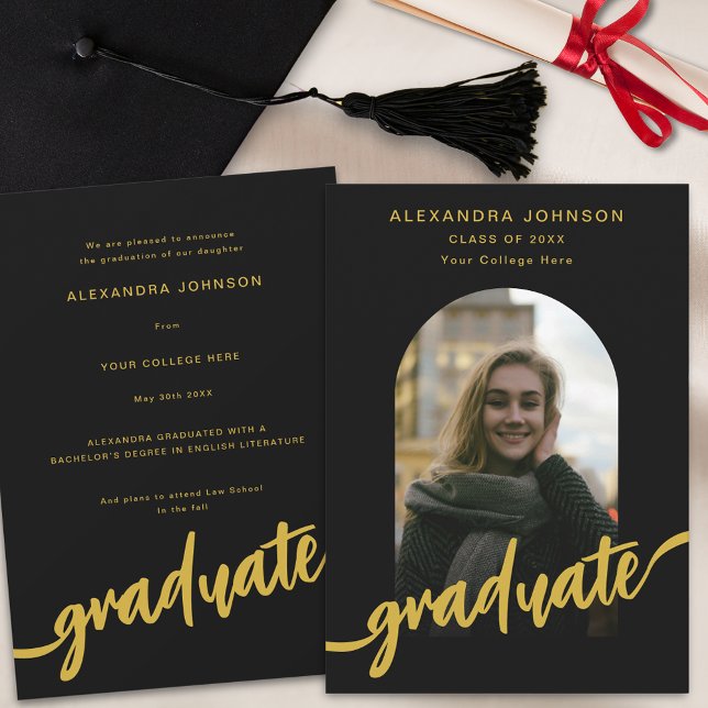Modern Arkitektur Foto Examen Meddelande (Modern black and gold script arch photo Graduation announcement card )