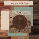 Modern Art Deco Brown Shades Acrylic Wall Clock Stor Klocka<br><div class="desc">Modern Art Deco Brown Shades Clock. Konst deco-inspirerad design med yttre cirkel i faux-träkorn och innerbrunt område har steampunk design. Underbar för infartshallar,  matsalar/bostadsområden eller för gåsgåvor. Vi har en lång rad väggur i stilar som sträcker sig från traditionella till elektiska.</div>