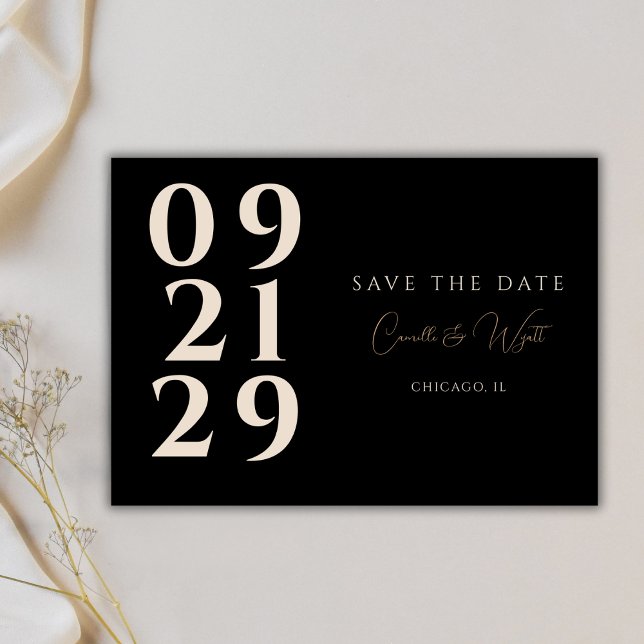 Modern B&W QR-kod för fet nummertypografi Inbjudningar (Skapare uppladdad)