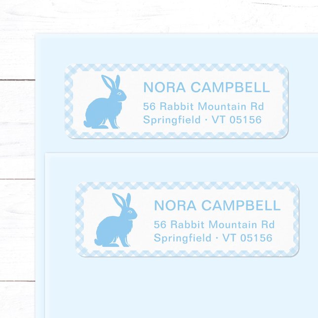 Modern Baby blue Bunny Gingham-Returadress Returadress Etikett (Modern, cute baby blue bunny return address label with classic gingham checks background.)