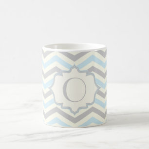 Modern baby blue, grått, elfenbenschevron mönster kaffemugg
