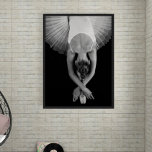 Modern Ballerina Black and White Photo Art Poster<br><div class="desc">Öka ditt utrymme med den tidlösa skalan av Modern Ballerina Black and White Photo Art Poster. Den här slående teckningen fångar elegansen och styrkan hos en ballerina i ett vackert sammansatt svartvit fotografi. Bilden ger en dynamisk bild av ballerina och visar hennes poise, flexibilitet och den känsliga balansen mellan kraft...</div>