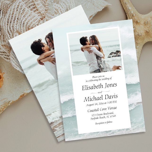 Modern Beach Blue Ocean Wave-sommarfoto Bröllop Inbjudningar (Say "I do" to the magic of the ocean and create cherished memories with your loved ones by the shore)