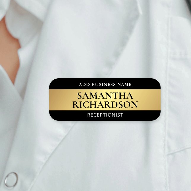 Modern Beauty Shop Salon Black & Guld Employee Namnbricka (Elegant black and gold name tags with fully editable text)