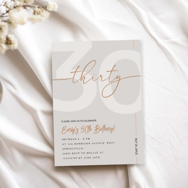 Modern Beige & Gold 30th Birthday Invitation Inbjudningar (Skapare uppladdad)
