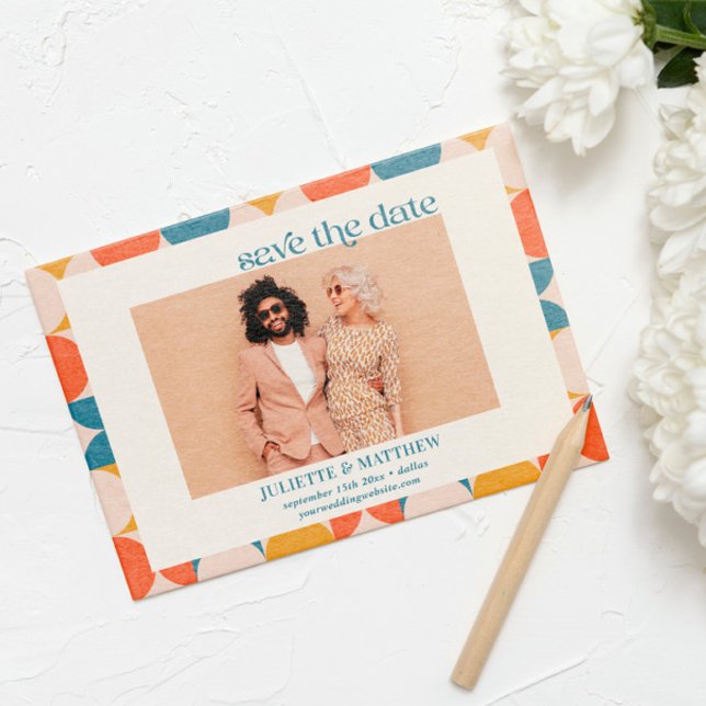 Modern bild av Retro Orange Blue Mid Century Meddelande (Mid Century Modern Orange Blue Yellow Pattern Photo Save the date)
