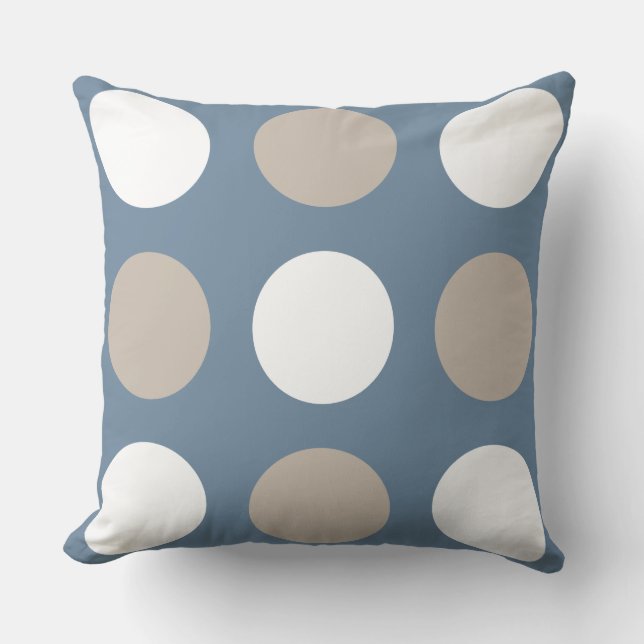 Modern blå, brun och vit Polka dots mönstrad Kudde (Framsida)