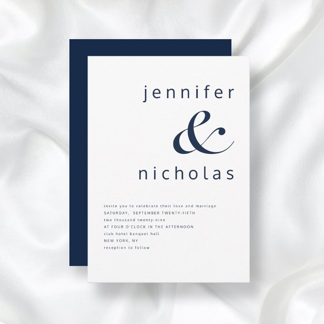 Modern Blå Et-tecken Bröllop Inbjudningar (Front/Back Navy Blue Simple Minimalist Typography Wedding Invitation)
