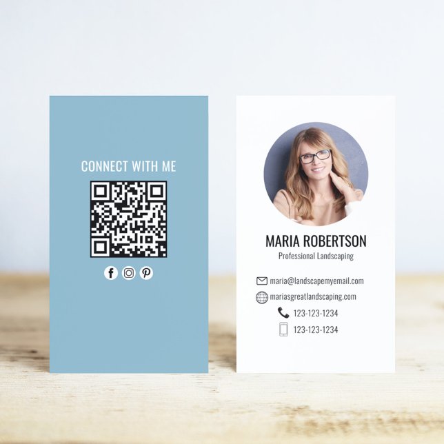 Modern Blå Foto QR-kod Anslut Med Mig  Visitkort (Modern photo and logo blue and white business card template. )