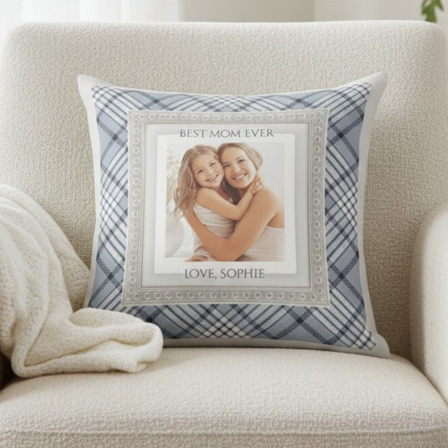 Modern blå grå rutig Bästa mamman någonsin Kudde (Elevate your gifting game with this boutique blue-and-gray plaid keepsake for Mom)