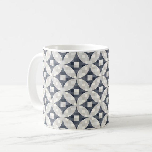 Modern blå grått- och beige-check i mitten av århu kaffemugg (Framsida vänster)