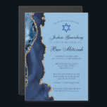 Modern blå guld agat Bar Mitzvah-fest Magnetisk Inbjudningskort<br><div class="desc">Modern marinblå och guld glitteragat dekorerar sidan av denna moderna Bar Mitzvah-ceremoni och magnetiska festinbjudan. Din sons namn är skrivet i vacker formell skrift under Davidstjärnan. Perfekta inbjudningsmagneter för en chic,  stilfull judisk familj som firar sin pojke som kallas till Toran.</div>