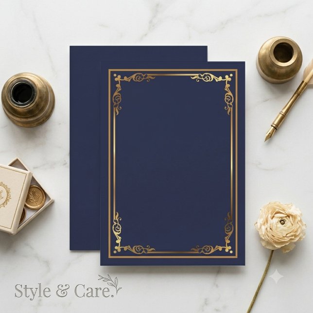 Modern blå marin tom inbjudan med ramaccent (Modern Navy Blue Blank Invitation with Frame Accen)