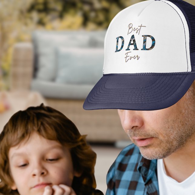 Modern blå marmorerad Bästa pappa någonsin marin v Keps (A cool summer cap with "Best Dad Ever" wording in a blue marbled effect. Ideal for Father's Day)