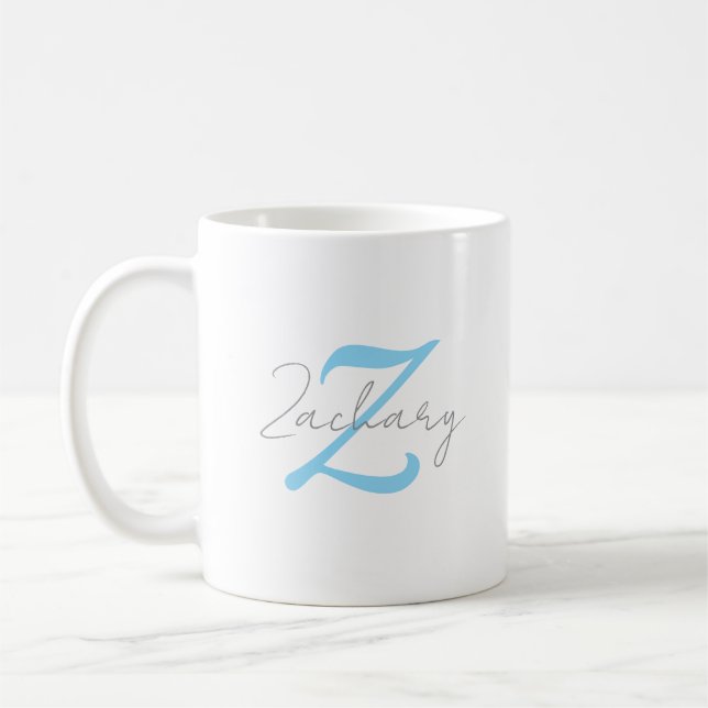 Modern blå monogram och personligt namn i skrivsti kaffemugg (Vänster)
