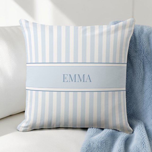 Modern Blå Preppy Randig Enkel Anpassad Namn Kudde (Modern Blue Preppy Striped Simple Custom Name Throw Pillow)