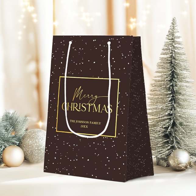 Modern Black and Guld Typography God jul (Elegant modern Merry Christmas gift bag - black with gold effect text and customisable family name)