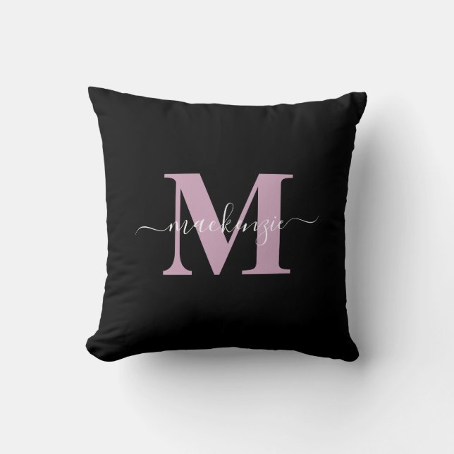 Modern Black and Lila Elegant Monogram Namn Kudde (Framsida)