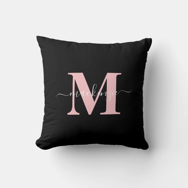 Modern Black and Rosa Elegant Monogram Namn Kudde (Framsida)