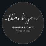 Modern Black and White Bröllop Tack Runt Klistermärke<br><div class="desc">Minimalistiskt svartvitt tack för att du klistrar in ett modernt skript. Matchande objekt är tillgängliga.</div>