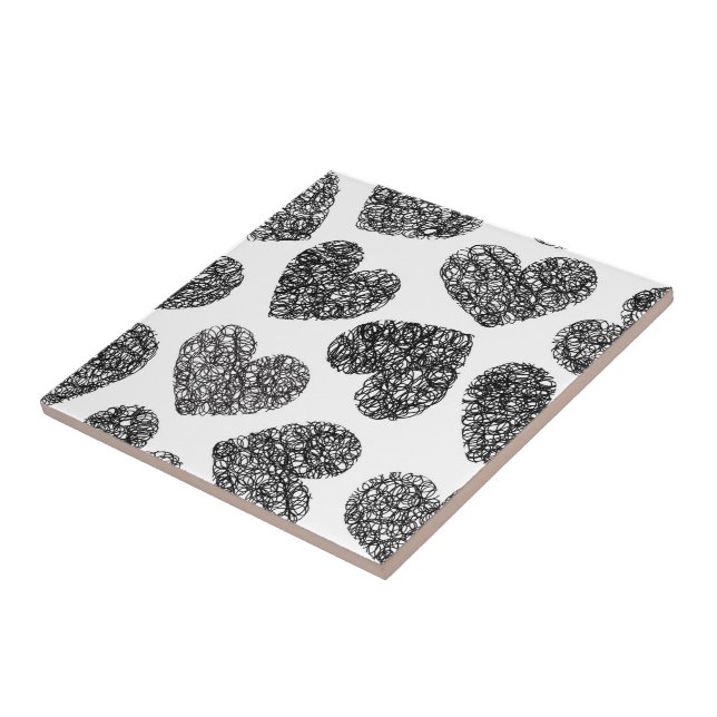 Modern Black and White Doodle Hearts Mönster Kakelplatta (Sidan)
