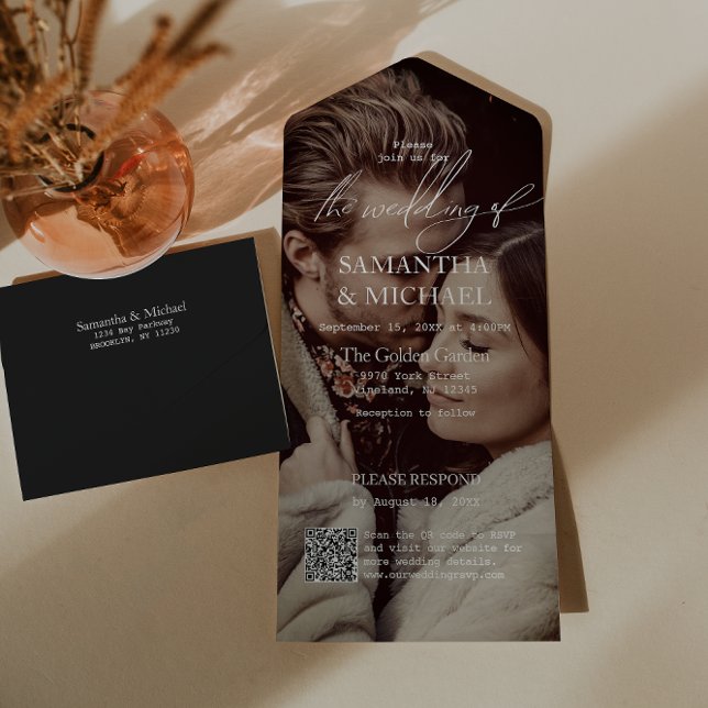 Modern Black Bröllop med QR Code OSA Photo (All-in-one wedding invitation with QR code to RSVP - Simplify and save time for you and your guests.)