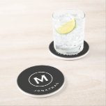 Modern Black Classic Monogram Namn Stone Underlägg<br><div class="desc">Minimal engrammad design har en svart bakgrund med ditt inledande och namn i klassiskt blocktypografi i vitt för ett rent,  enkelt snyggt-utseende.</div>