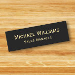 Modern Black Faux Guld Employee Office ID Namnbricka<br><div class="desc">Skapa din egen anpassningsbar, personlig, tålig, plastfilm, modern, professionell, trendig, klass, svart och faux guld, namn ID-badge-märkre, med val av traditionell säkerhetstapp eller ett magnetiskt kvalitetsuppslag som inte lämnar ett brott i kläder/uniformer. Du kan också välja mellan olika former och ett alternativ för att avsluta torr radering. Om du vill...</div>