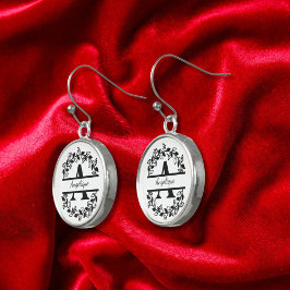 Modern Black Floral Wreath Split Monogram "A" Örhängen