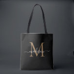 Modern Black Guld Monogram Girly Feminine-skript Tygkasse<br><div class="desc">Initial Tote Bag-nummer för det moderna svarta Guld-monogrammet Girly Feminine-skriptet Namn</div>