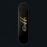 Modern Black Monogram Guld Namn Mini Skateboard Bräda 18,5 Cm<br><div class="desc">En elegant guld och ett vitt monogram på en rik svart skateboard för din utomhusroligt. Snyggt och modern.</div>
