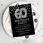 Modern Black & Silver 60:e överraskningsFödelsedag Inbjudningar<br><div class="desc">Modern svart och silver överraskar sextio födelsedagsfest inbjudan! Med en svart bakgrund,  ett vitt kalligrafiskt skript och ett serif-typsnitt,  faux silver glitter konetti,  moderna 60-årsballonger från silver och en elegant-födelsedagsmall som är enkel att anpassa.</div>
