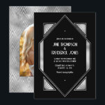 Modern Black & Silver Gatsby Art Deco Wedding Inbjudningar<br><div class="desc">Celebrate timeless elegance with this Art Deco Silver Wedding Invitation. Featuring a striking geometric design in rich black and metallic silver, this invitation evokes the luxury and sophistication of the roaring 1920s. Perfect for glamorous weddings, black-tie celebrations, or Great Gatsby–themed events. The reverse side includes a customizable photo placeholder in...</div>