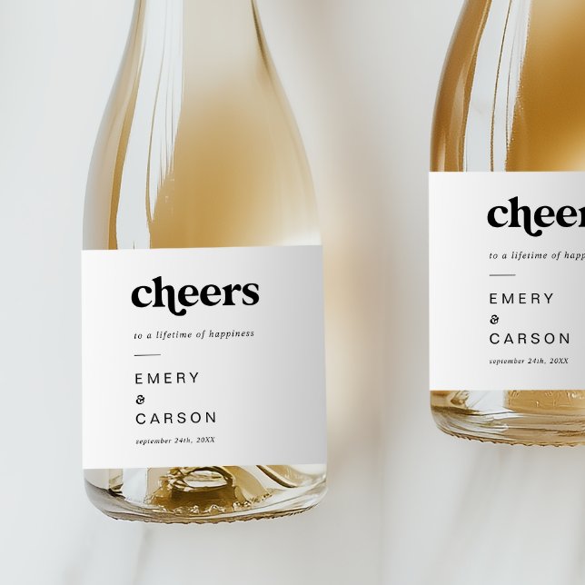 Modern Black Typography Cheers Bröllop (Modern Black Typography Cheers Wedding Sparkling Wine Label)