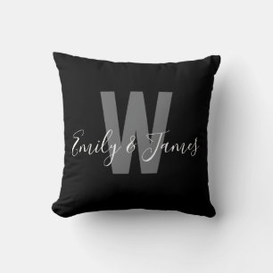 Modern Black White Couple Monogram Kudde