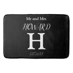 Modern Black White Monogram Namn Newlyweds Badrumsmatta