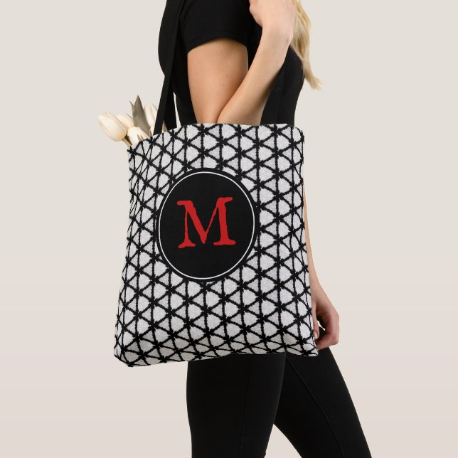 Modern Black White Mönster Elegant Monogram Tygkasse (Närbild)