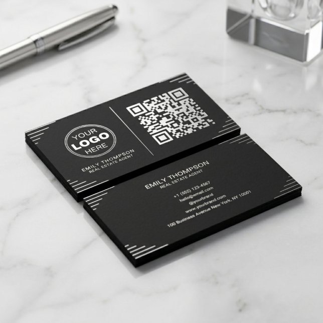 Modern Black & White QR Code | Luxury Art Deco Visitkort (Instant Connection: Luxury QR Code Business Cards for Modern Realtors)